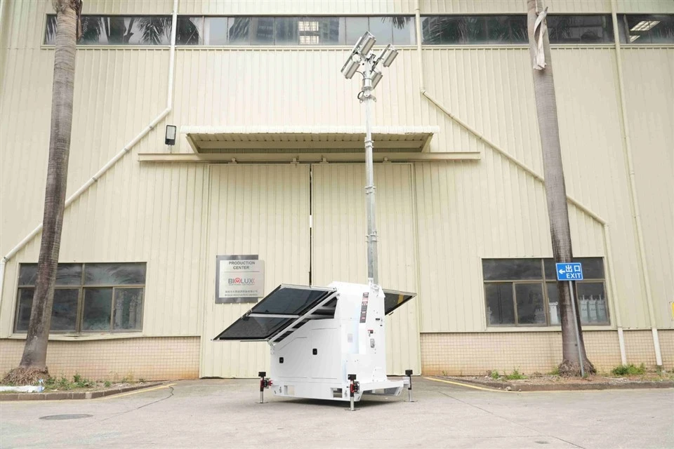 HiSKID Three-Panel Solar Lighting Tower factory